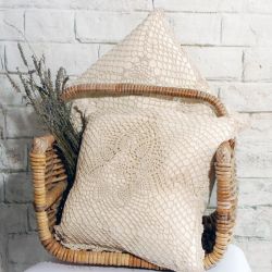 A Crochet Cushion Cover